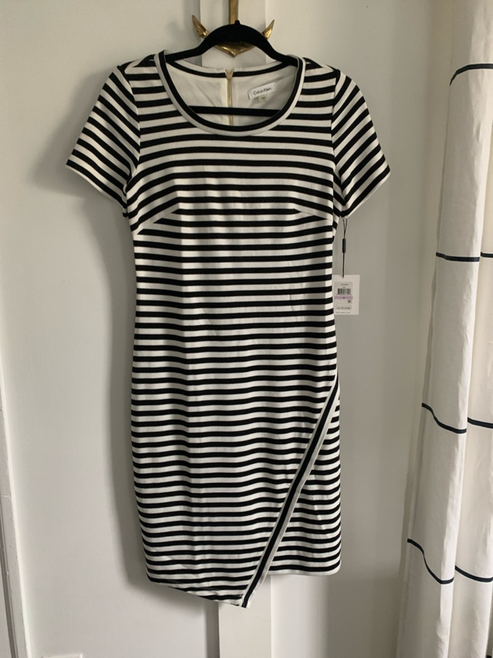 NEW $119 Calvin Klein Black & White Asymmetrical Dress Size 6
